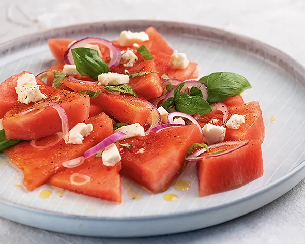 Fetasajtos görögdinnye saláta