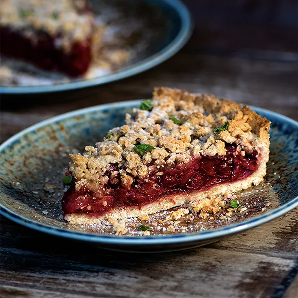 Meggyes-morzsás pite